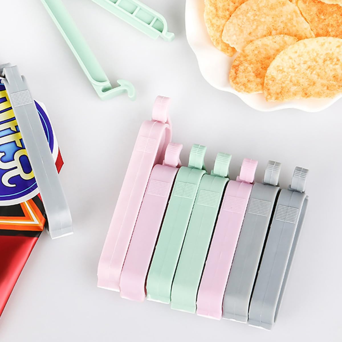 12個入りミックスカラープラスチック製シーリングクリップ、食 - Food Snacks Wholesale のレビューと価格
